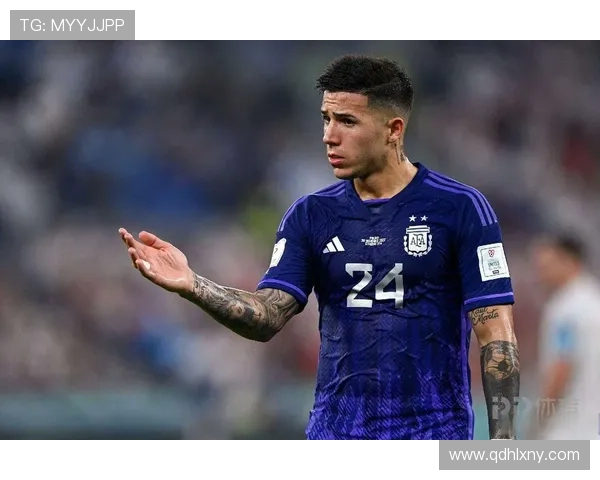 恩佐与贝林厄姆:新生代中场核心数据及战术角色对比分析 恩佐与贝林厄姆:新生代中场核心数据及战术角色对比分析